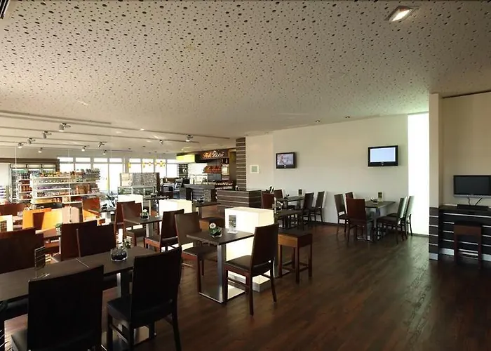 Nuerburgring 假日公园